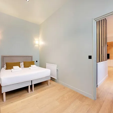 Haven Of Peace-2br 4p- Opera Garnier Madeleine Apartment